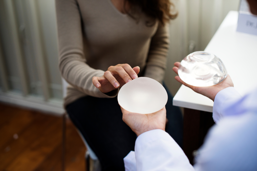 breast implants silicone saline