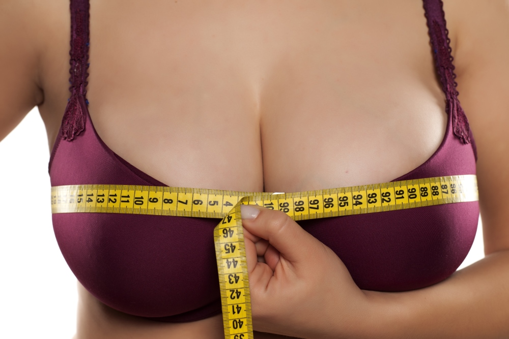 La chirurgie de réduction mammaire est-elle faite pour vous ?