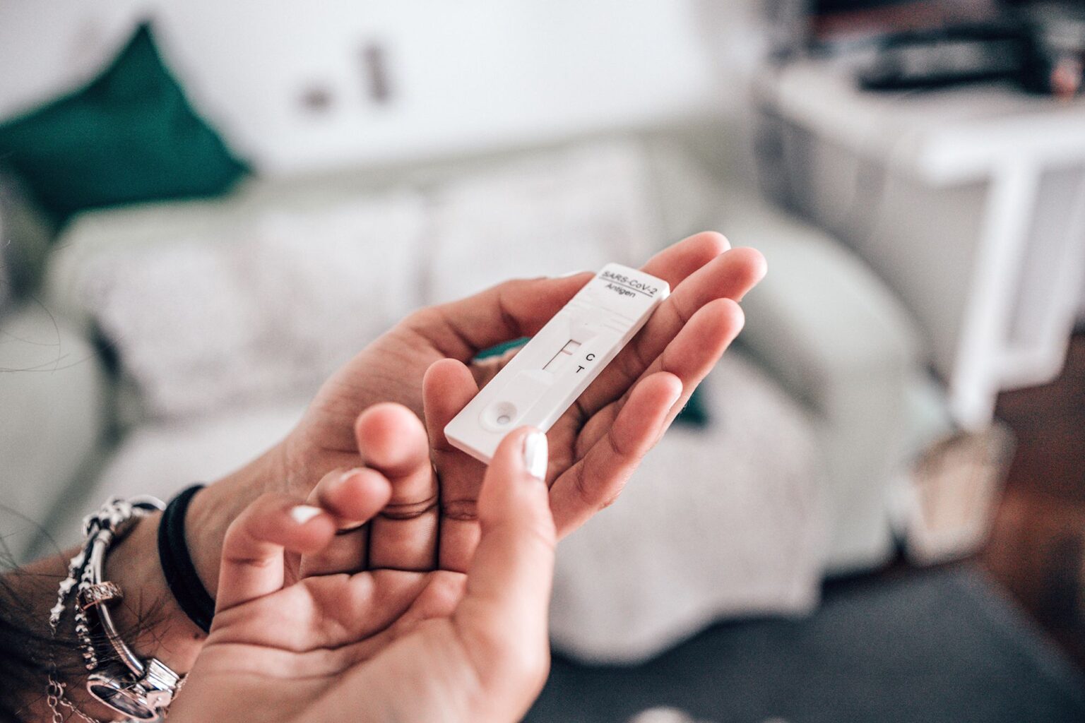 Dans quelle mesure les tests COVID rapides détectent-ils Omicron et ses sous-variantes ?