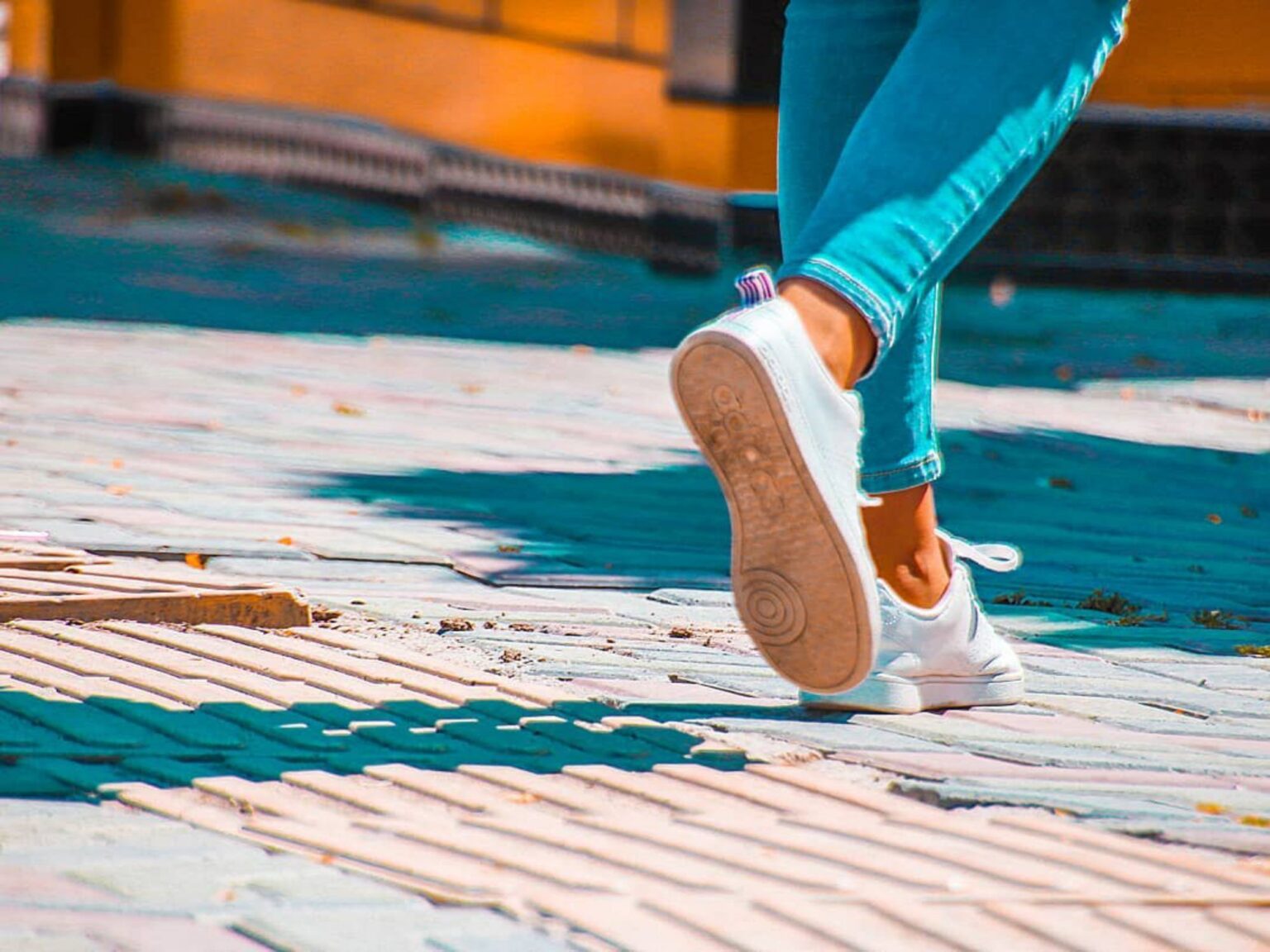 Le coronavirus peut-il voyager sur vos chaussures ? Voici ce que disent les experts de la santé Le coronavirus peut-il voyager sur vos chaussures ? Voici ce que disent les experts de la santé