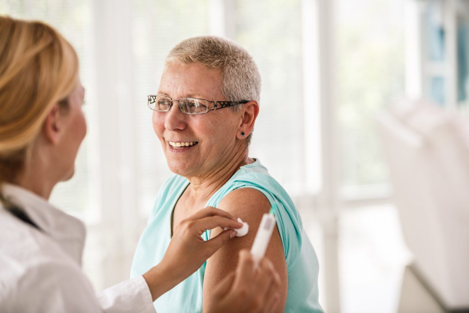 Vous serez peut-être mieux protégé si vous espacez vos vaccins contre le COVID et la grippe – voici pourquoi Vous serez peut-être mieux protégé si vous espacez vos vaccins contre le COVID et la grippe - voici pourquoi