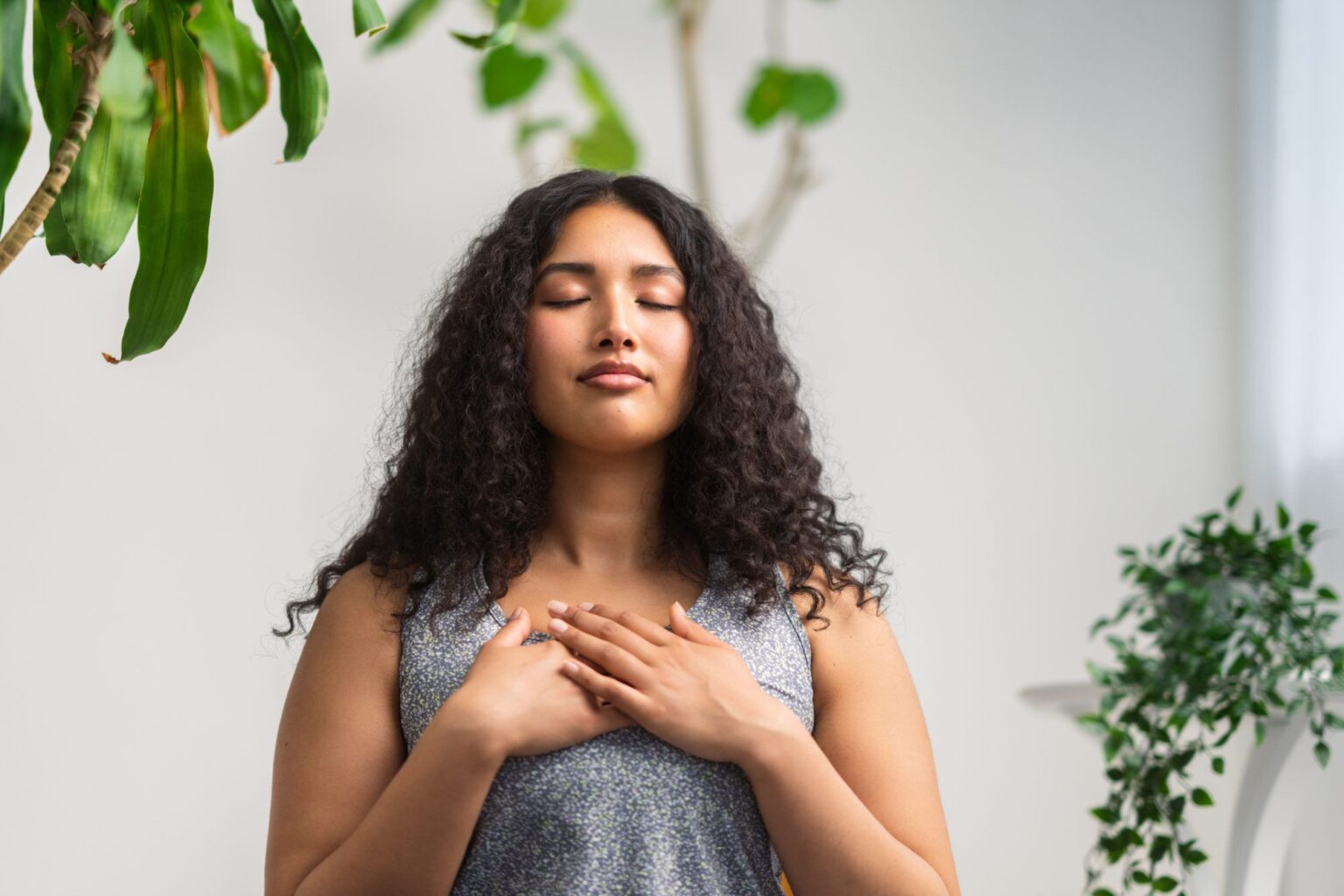 L'entraînement respiratoire quotidien peut aider à réduire la tension artérielle autant que les médicaments - voici comment le faire