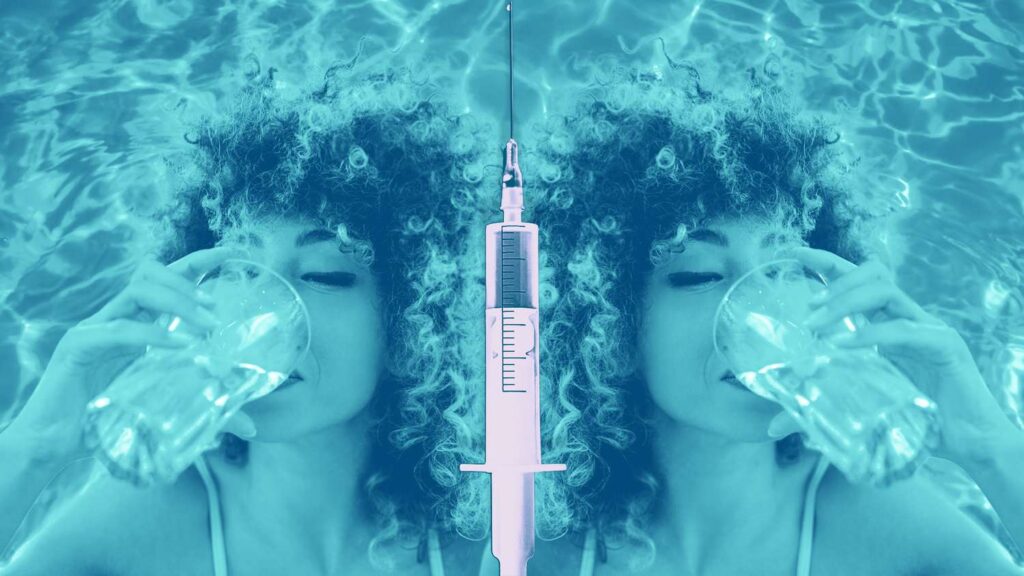 À quel point est-il utile de s'hydrater avant de recevoir un vaccin ou une injection de rappel contre la COVID-19 ?