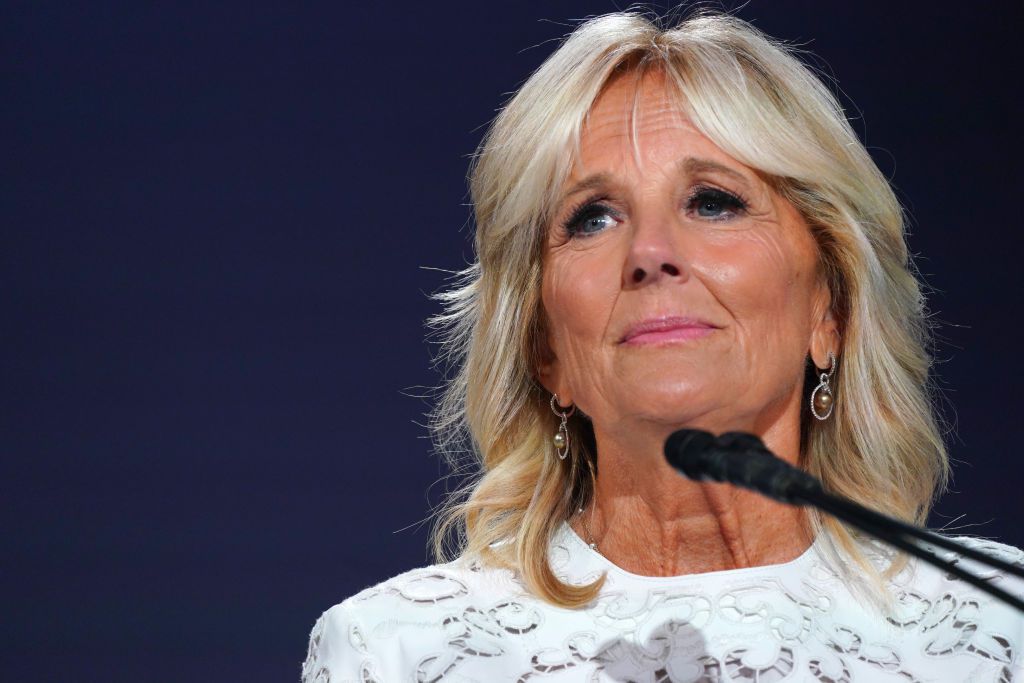 Qu’est-ce que la chirurgie de Mohs ? Jill Biden subira une procédure après un dépistage du cancer de la peau Qu'est-ce que la chirurgie de Mohs ? Jill Biden subira une procédure après un dépistage du cancer de la peau