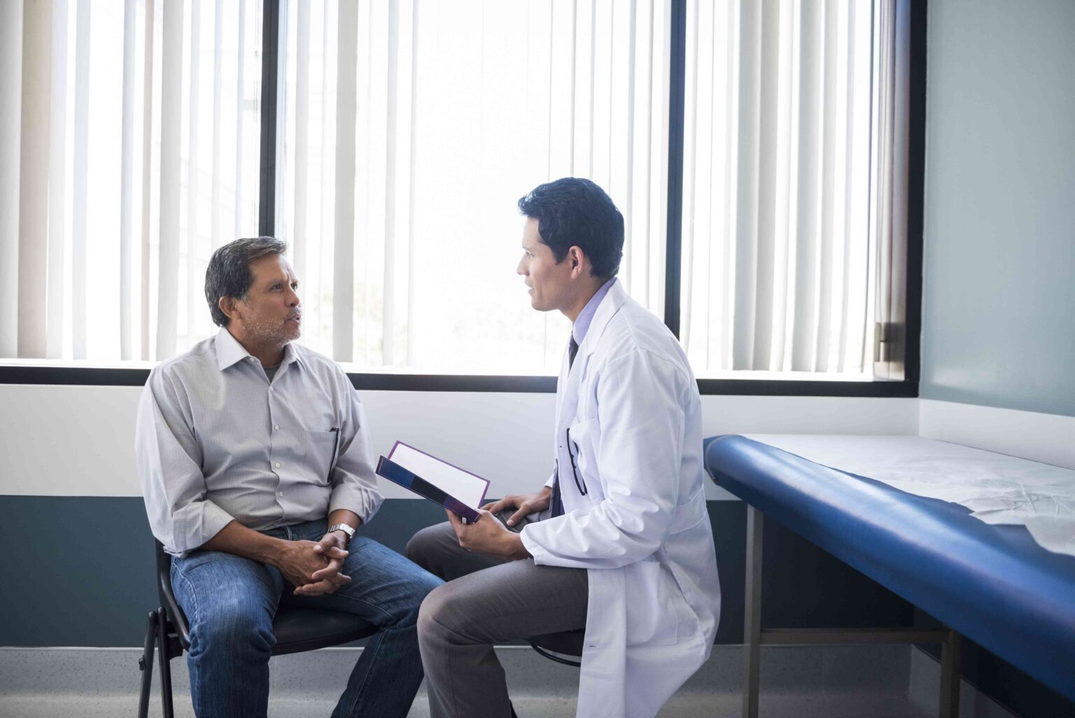 Les examens rectaux numériques seuls peuvent ne pas détecter avec précision le cancer de la prostate, selon une étude Les examens rectaux numériques seuls peuvent ne pas détecter avec précision le cancer de la prostate, selon une étude
