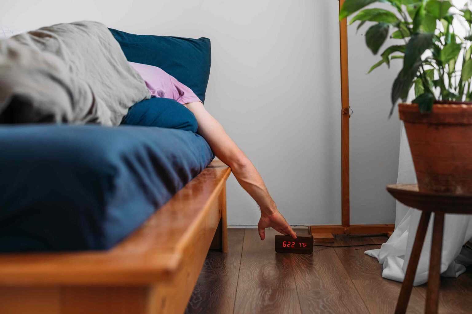 Qu’arrive-t-il vraiment à votre corps lorsque vous appuyez sur Snooze ? Qu'arrive-t-il vraiment à votre corps lorsque vous appuyez sur Snooze ?