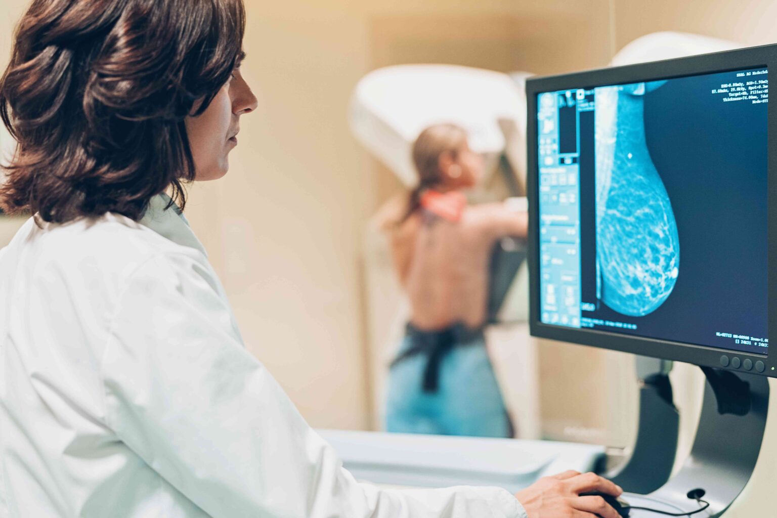Les femmes devraient commencer des mammographies régulières à 40 ans, recommande le US Health Panel Les femmes devraient commencer des mammographies régulières à 40 ans, recommande le US Health Panel