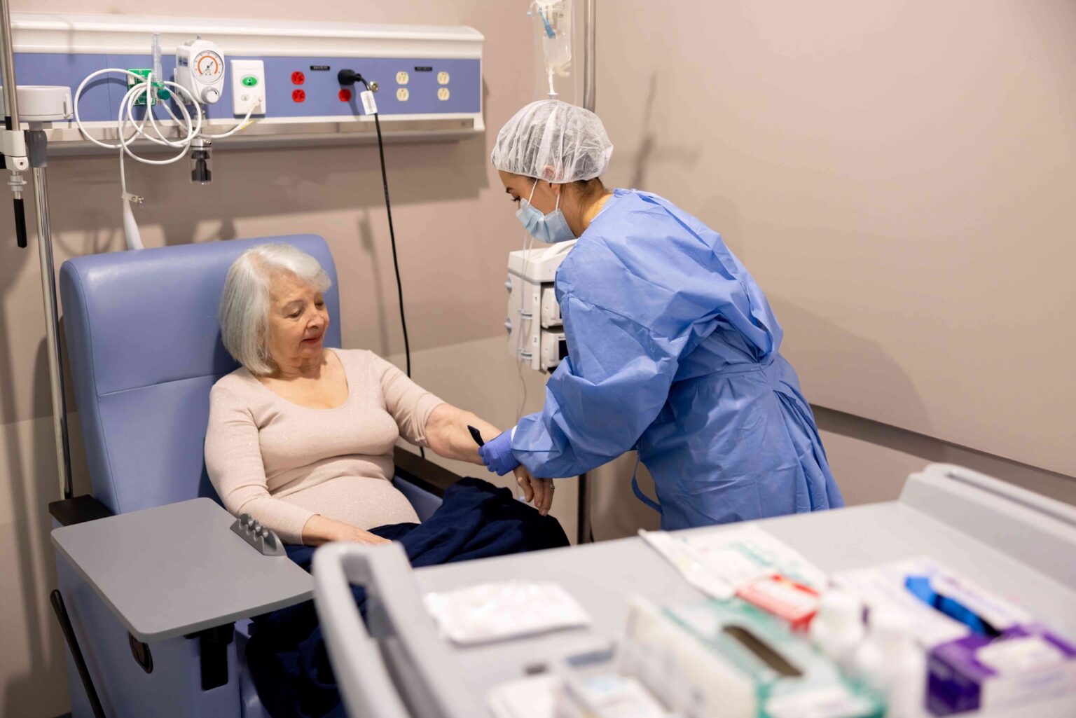Certains patients atteints d’un cancer du rectum pourraient éviter la radiothérapie, selon une étude Certains patients atteints d'un cancer du rectum pourraient éviter la radiothérapie, selon une étude