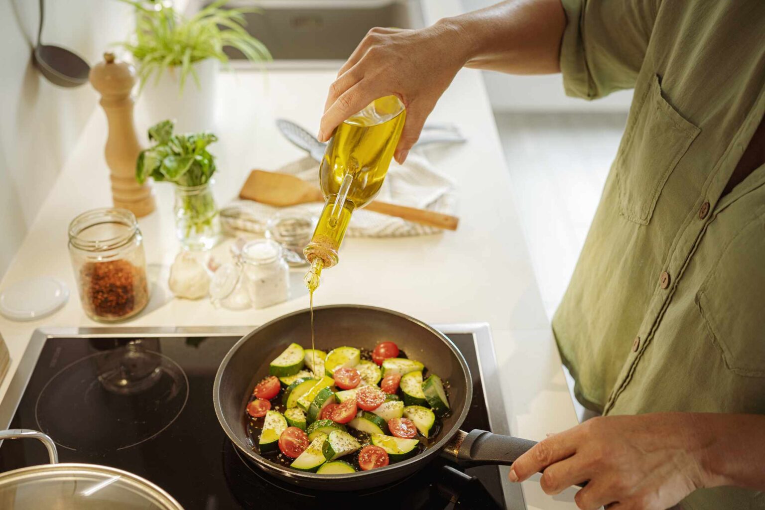 Étude : ajouter plus d’huile d’olive à votre alimentation peut aider à réduire le risque de mourir de démence Étude : ajouter plus d'huile d'olive à votre alimentation peut aider à réduire le risque de mourir de démence