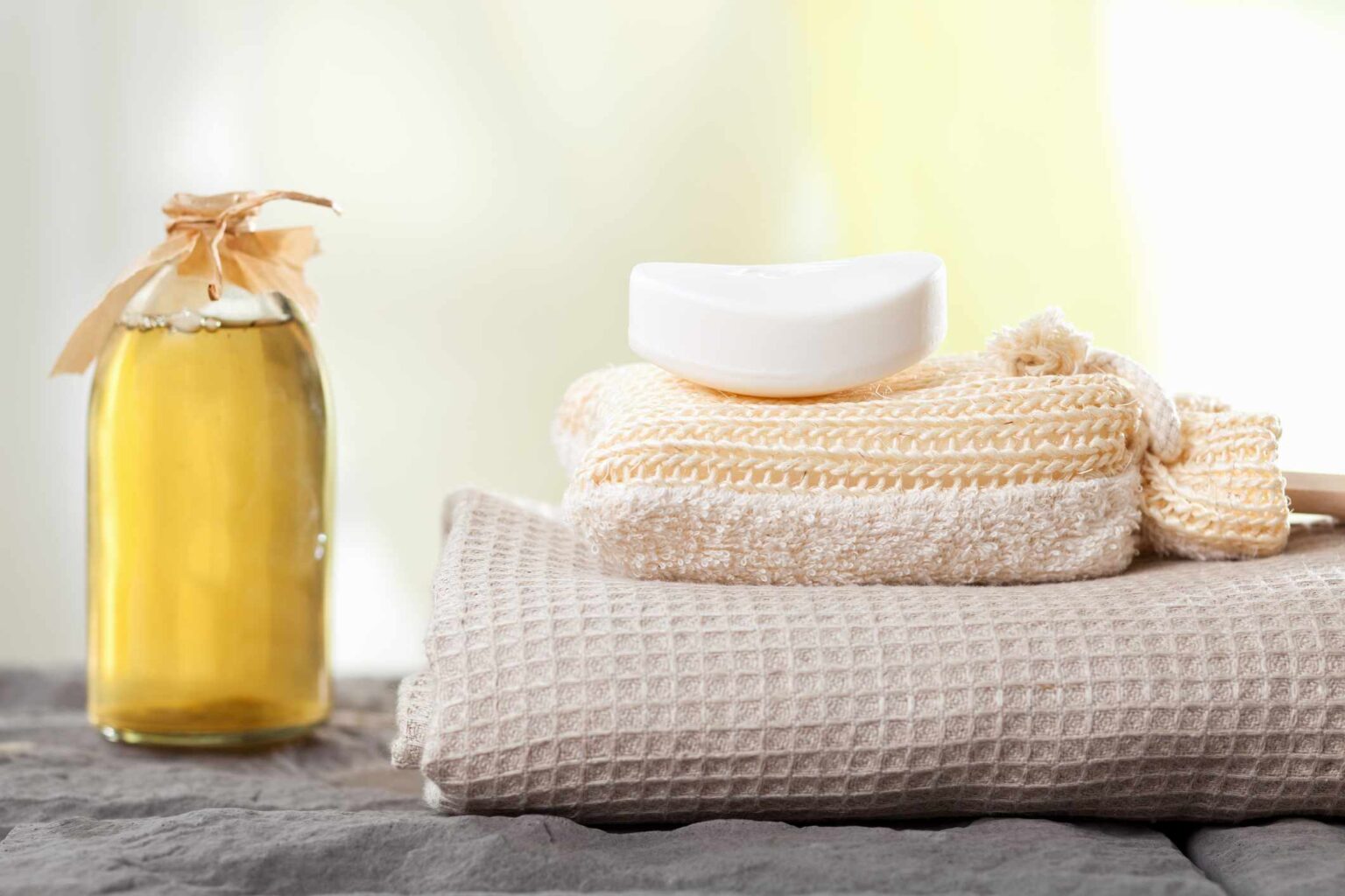 Qu’est-ce que l’emballage de l’huile de ricin ? Des experts se prononcent sur la tendance du bien-être holistique Qu’est-ce que l’emballage de l’huile de ricin ? Des experts se prononcent sur la tendance du bien-être holistique