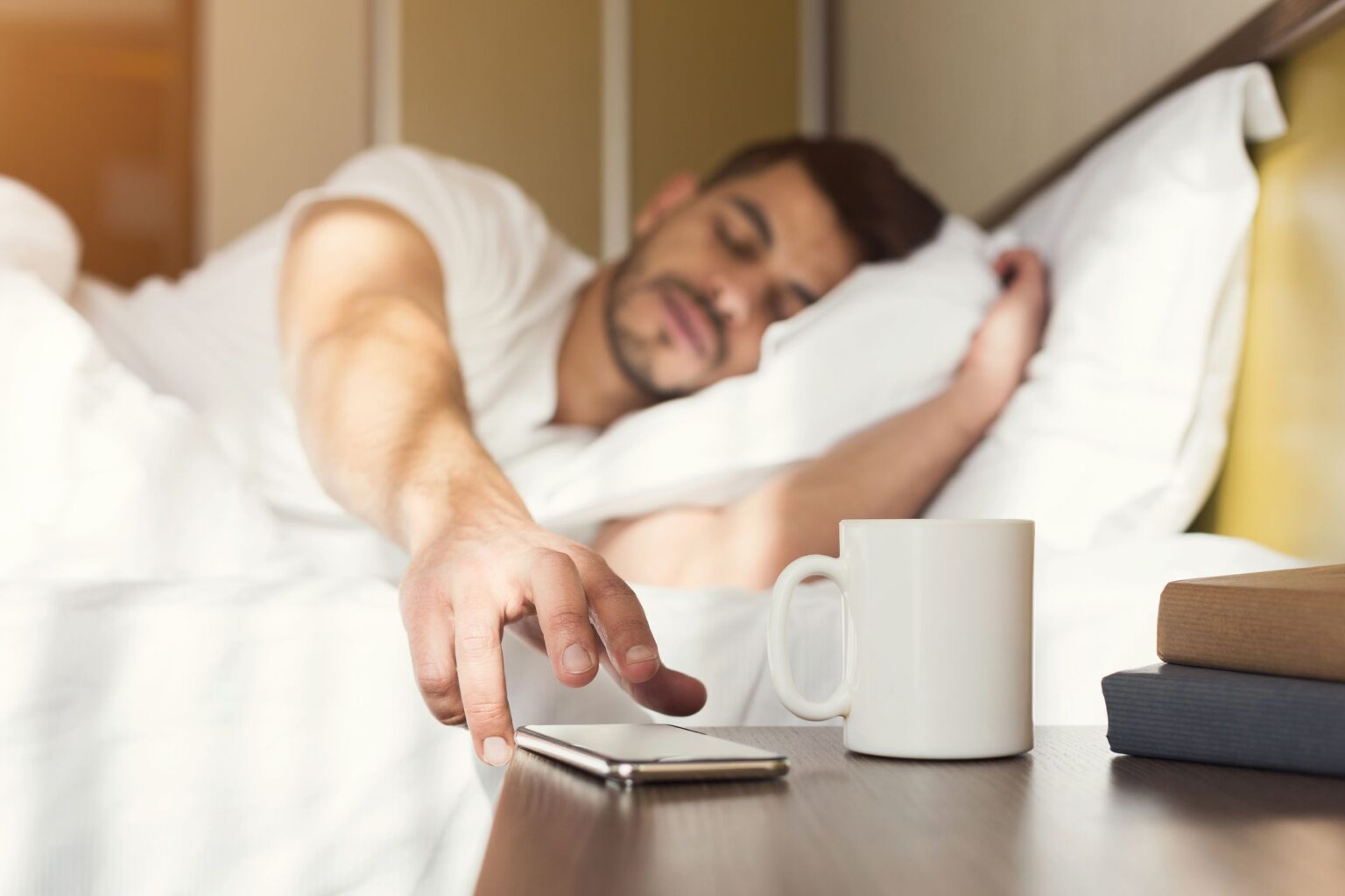 Après tout, appuyer sur le bouton Snooze n’est peut-être pas une mauvaise habitude matinale, selon une étude Après tout, appuyer sur le bouton Snooze n’est peut-être pas une mauvaise habitude matinale, selon une étude