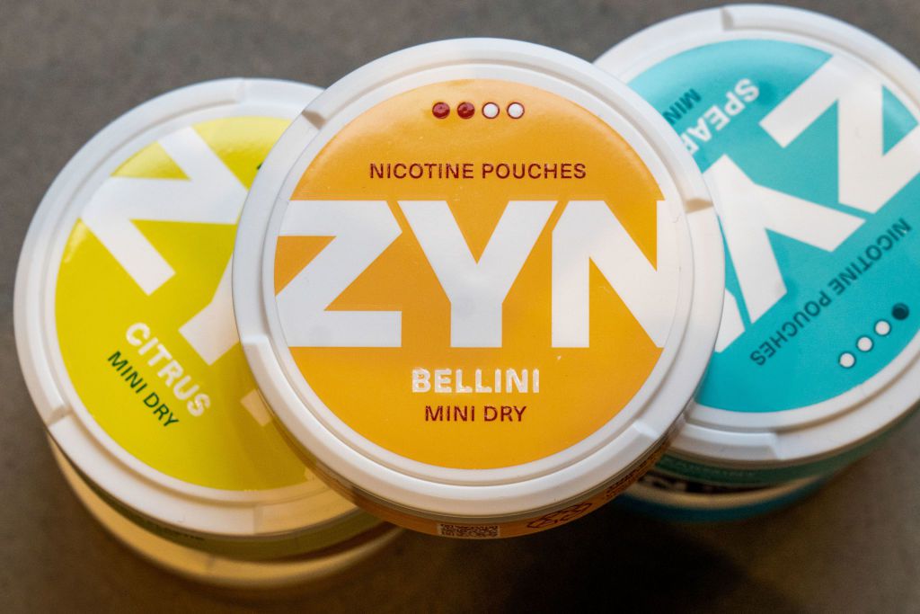 Les pochettes ZYN gagnent en popularité : comment se comparent-elles au tabagisme et au vapotage ? Les pochettes ZYN gagnent en popularité : comment se comparent-elles au tabagisme et au vapotage ?