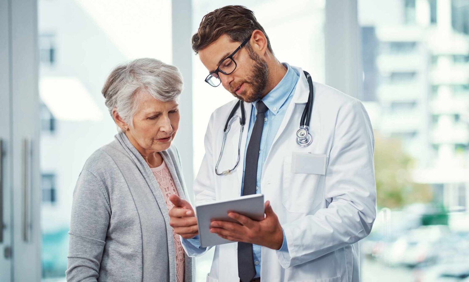 Étude : La luminothérapie peut aider à soulager les symptômes de la maladie d’Alzheimer comme le sommeil et l’humeur Étude : La luminothérapie peut aider à soulager les symptômes de la maladie d'Alzheimer comme le sommeil et l'humeur