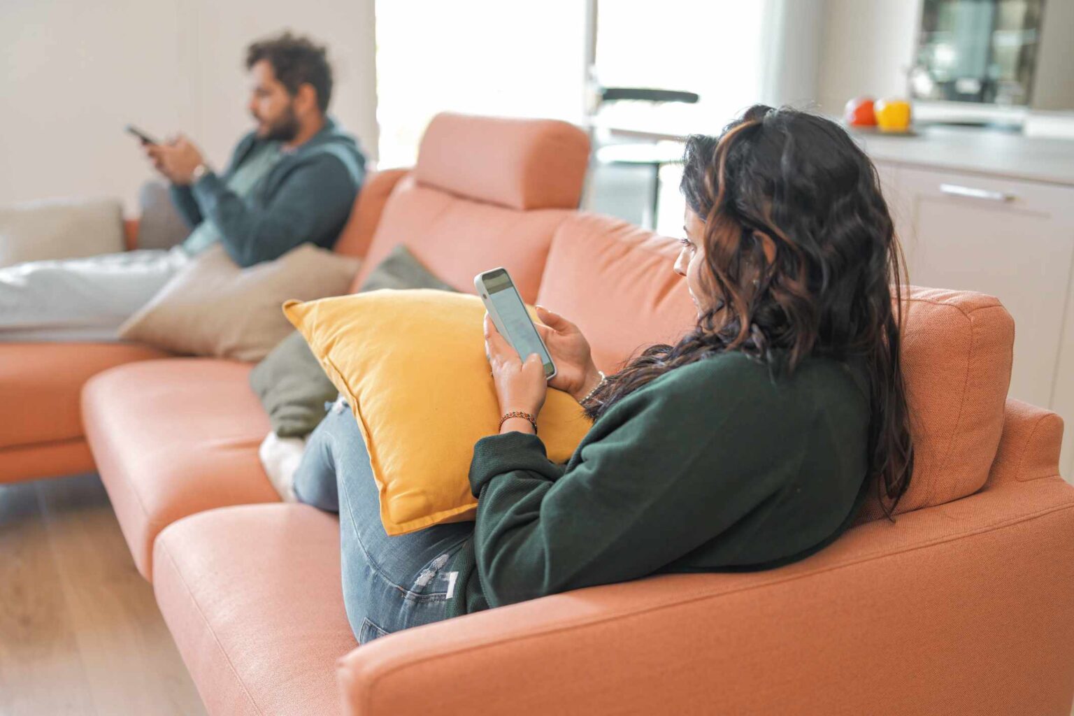Qu’est-ce que le « Phubbing » ? Comment l’habitude du téléphone pourrait ruiner vos relations Qu’est-ce que le « Phubbing » ? Comment l'habitude du téléphone pourrait ruiner vos relations