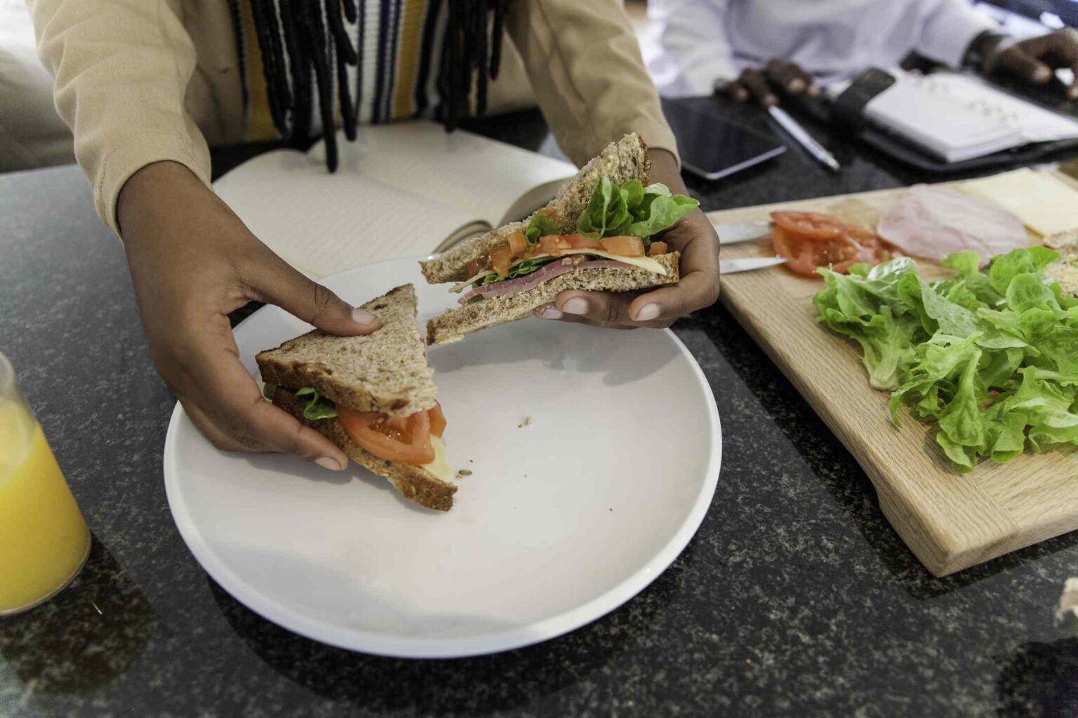 Comment préparer un sandwich plus sain, selon l'USDA