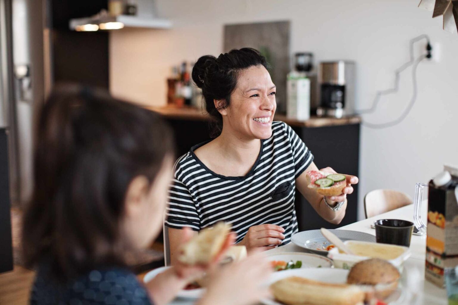 Étude : Prendre le petit-déjeuner et le dîner plus tôt dans la journée pourrait réduire le risque de maladie cardiaque Étude : Prendre le petit-déjeuner et le dîner plus tôt dans la journée pourrait réduire le risque de maladie cardiaque