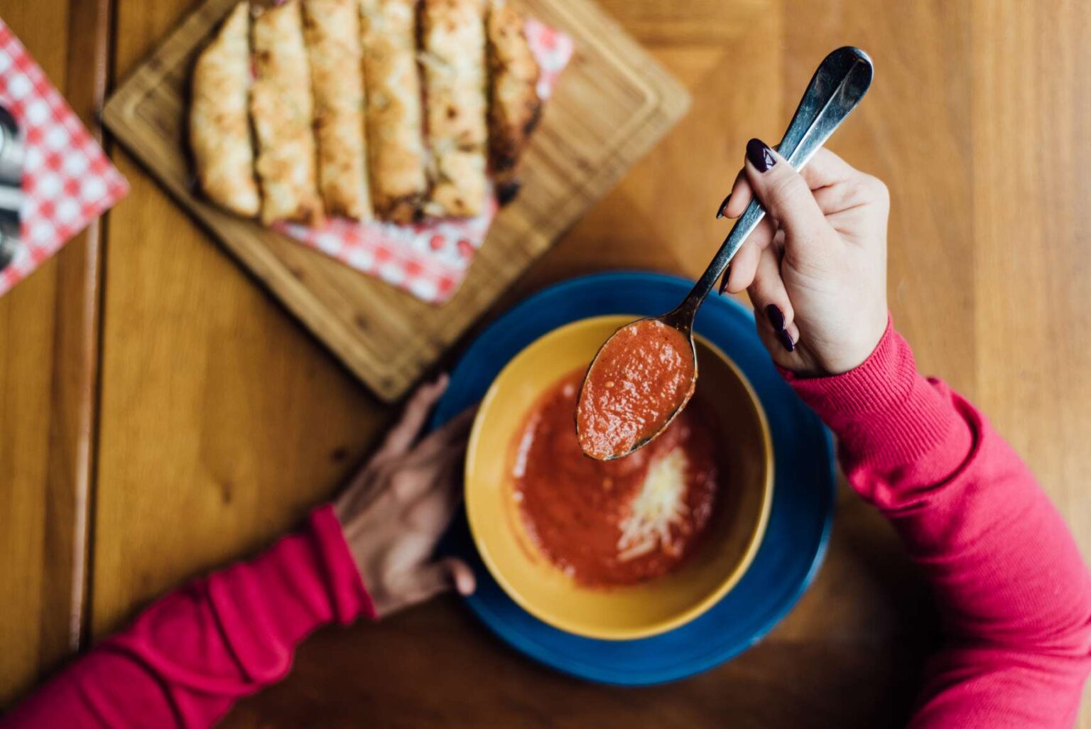 Manger plus de tomates pourrait aider à prévenir et à gérer l’hypertension artérielle, suggère une étude Manger plus de tomates pourrait aider à prévenir et à gérer l’hypertension artérielle, suggère une étude
