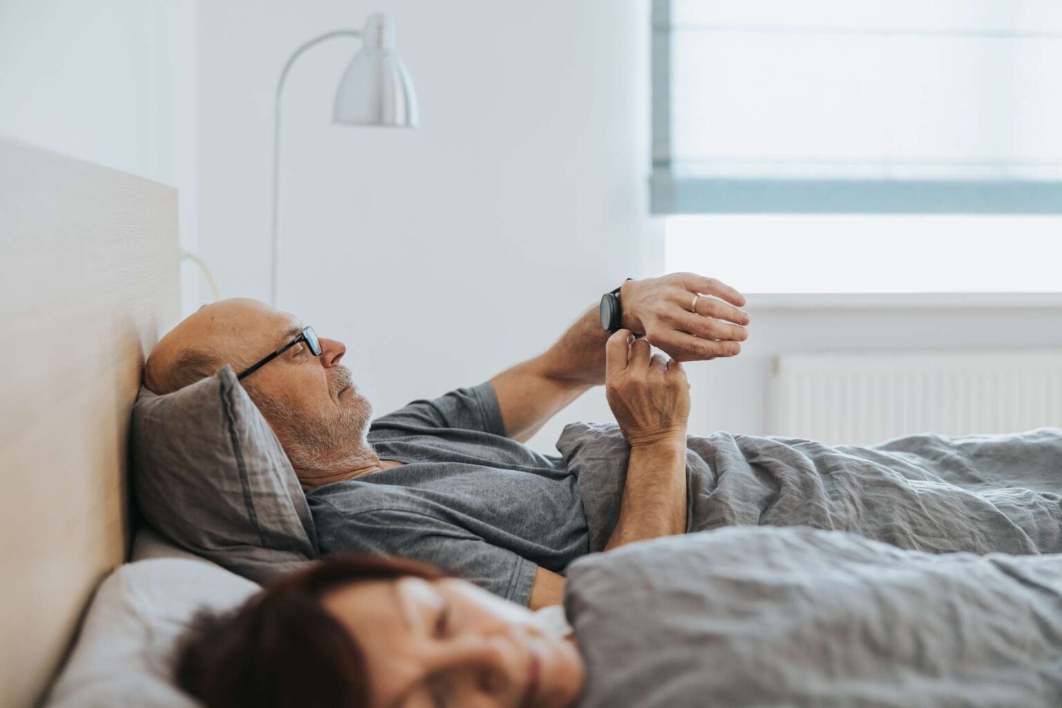 Ce que les trackers de sommeil peuvent (et ne peuvent pas) vous dire sur vos habitudes de sommeil Ce que les trackers de sommeil peuvent (et ne peuvent pas) vous dire sur vos habitudes de sommeil