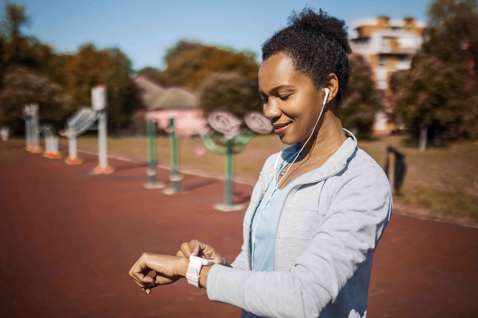 Étapes ou minutes : quelle mesure pour suivre l’exercice est la meilleure ?