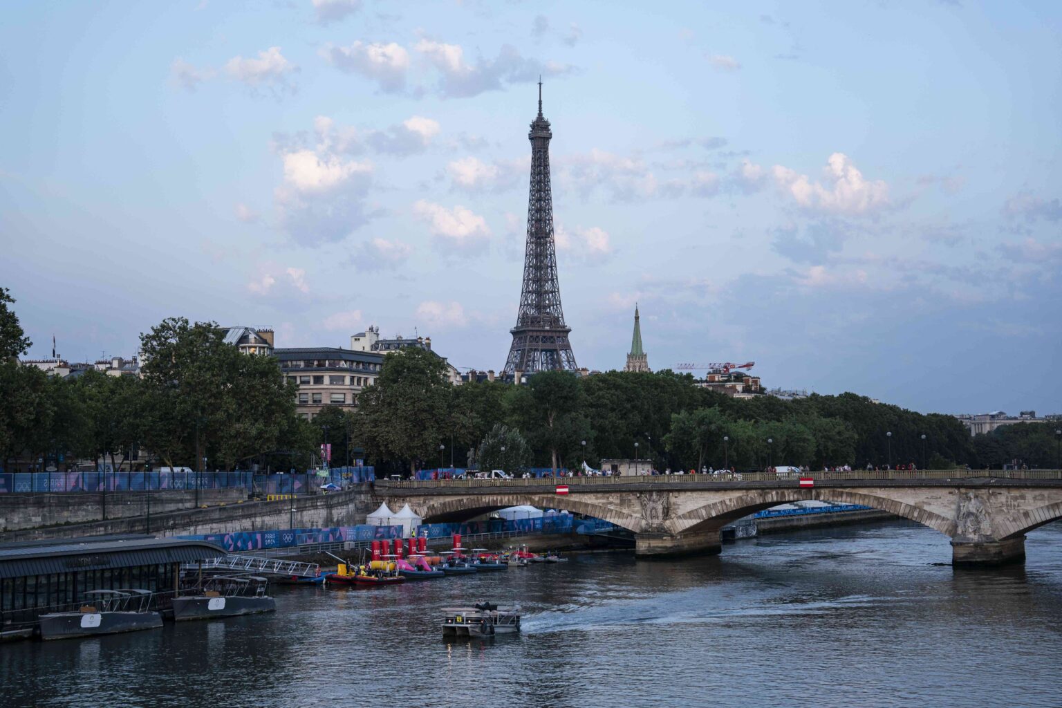 La Seine est contaminée : quel danger pour les athlètes olympiques ?