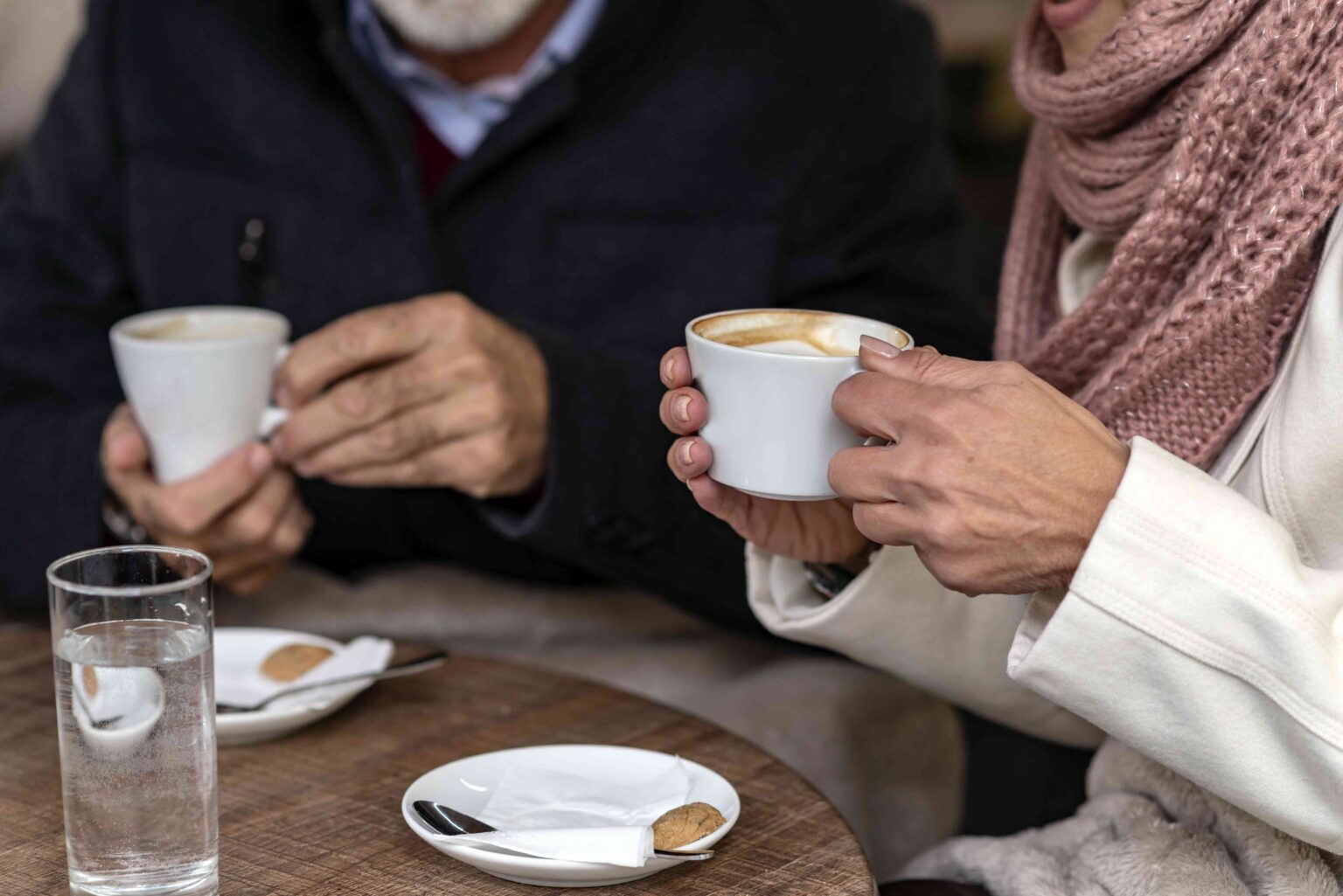 Une étude révèle un lien entre une consommation plus élevée de caféine et un risque moindre de perte de mémoire