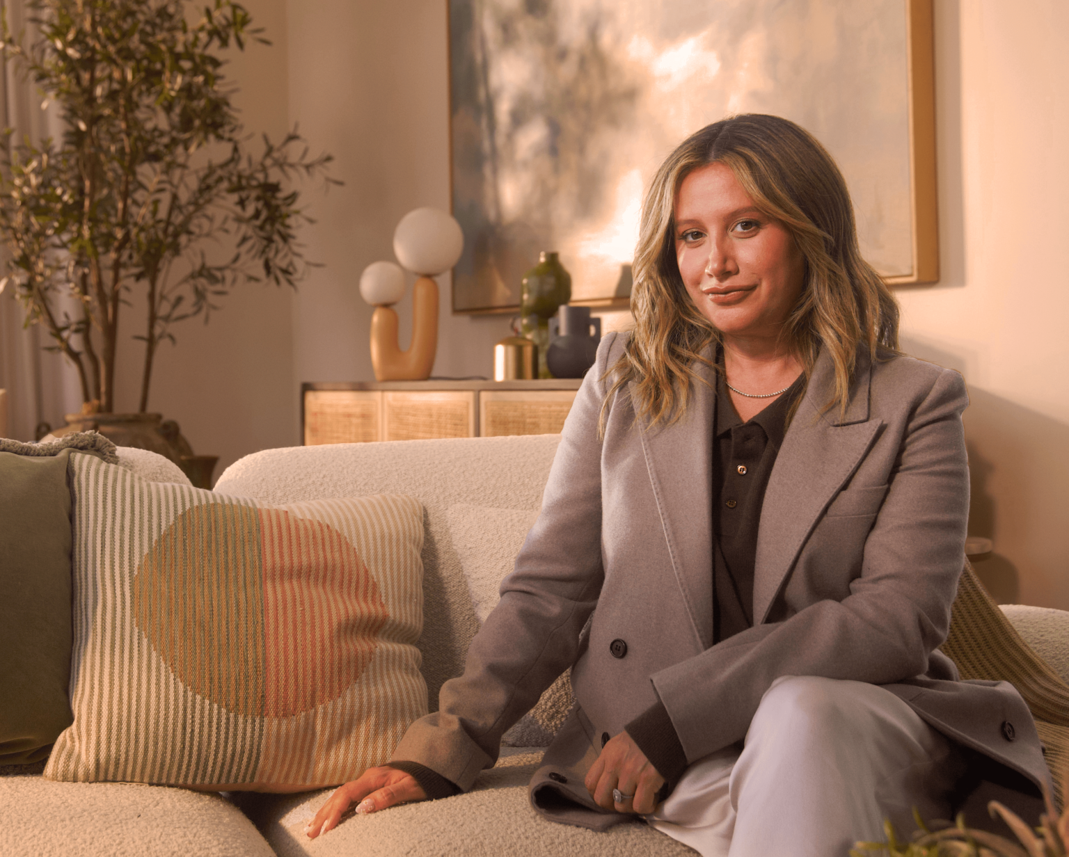 Ashley Tisdale sur la vie avec l'alopécie : comment la perte de cheveux a affecté sa santé et sa carrière