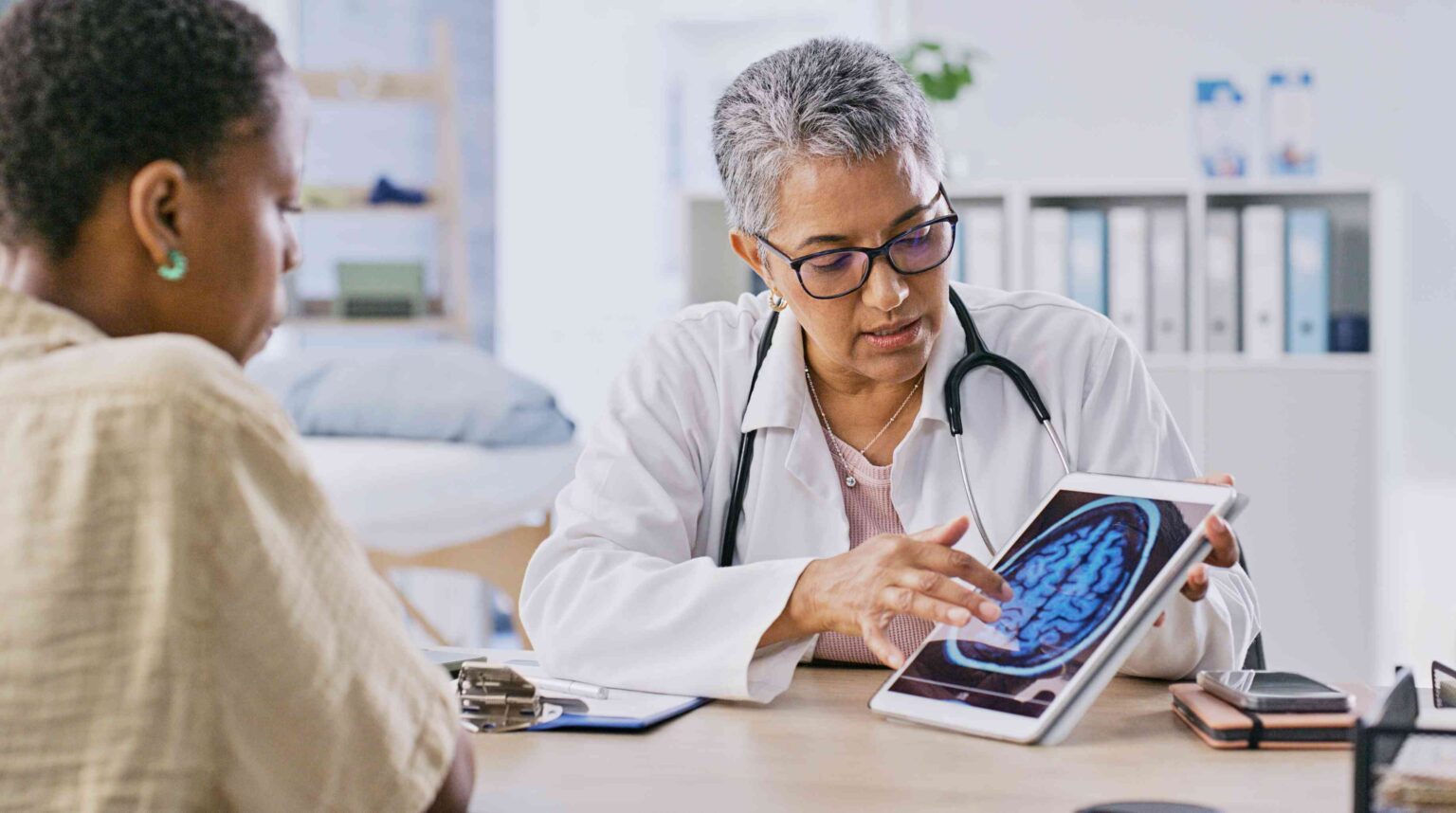 Une nouvelle recherche révèle le rôle potentiel surprenant du « bon » cholestérol dans la santé du cerveau