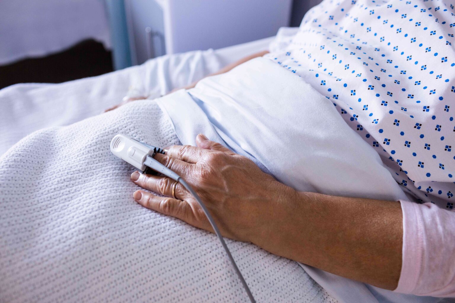 Les médecins expliquent quand les symptômes pseudo-grippaux justifient une visite aux urgences