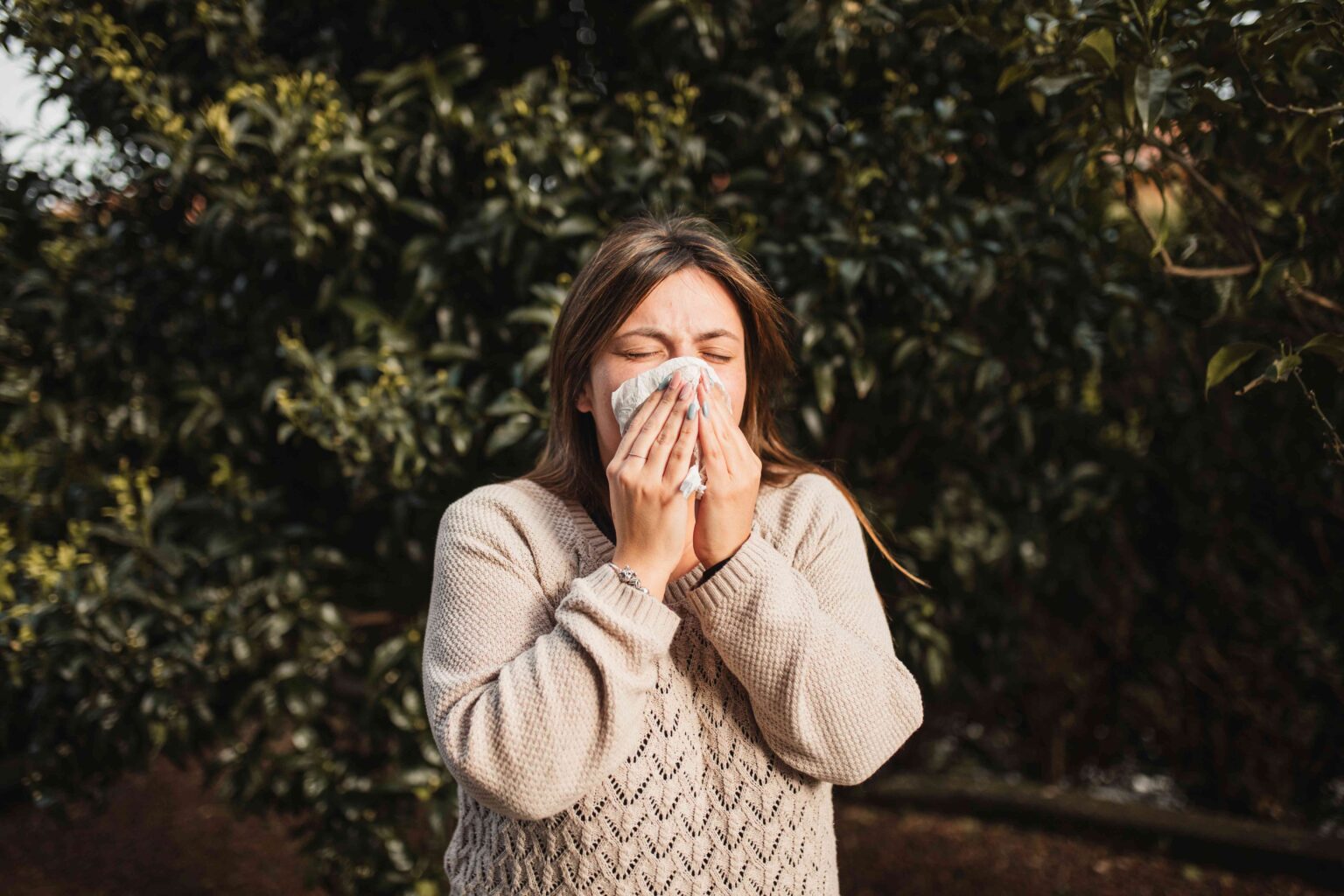 Les suppléments promettent un soulagement des allergies naturelles, mais fonctionnent-ils réellement?