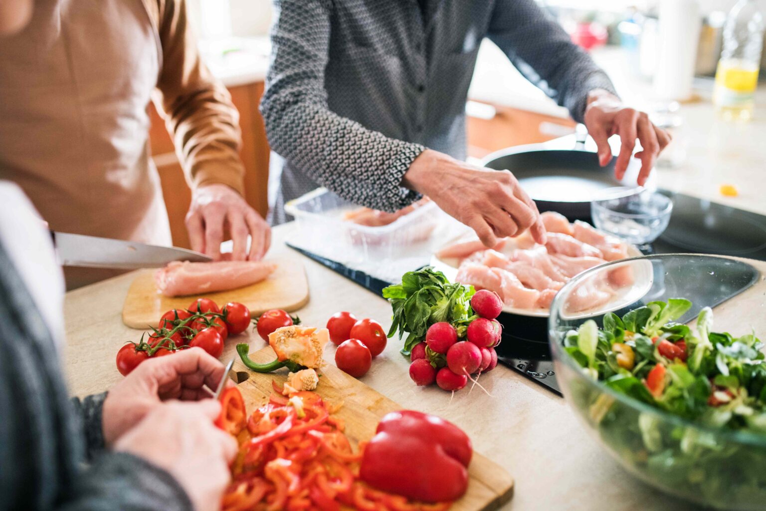 4 habitudes de cuisine quotidiennes qui pourraient en fait vous rendre malade