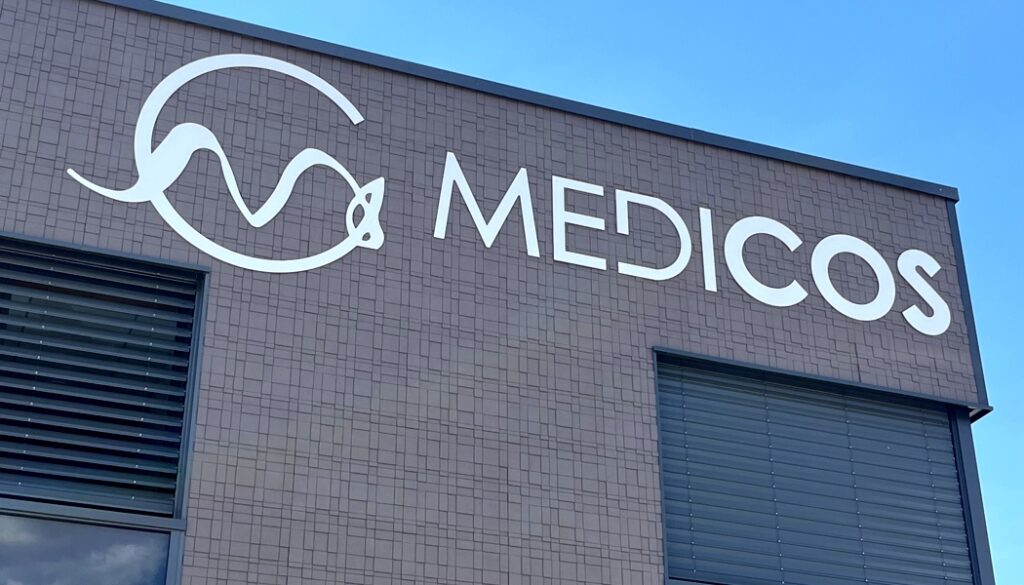 Medicos favorise l'agilité industrielle grâce à l'automatisation et à l'intégration verticale