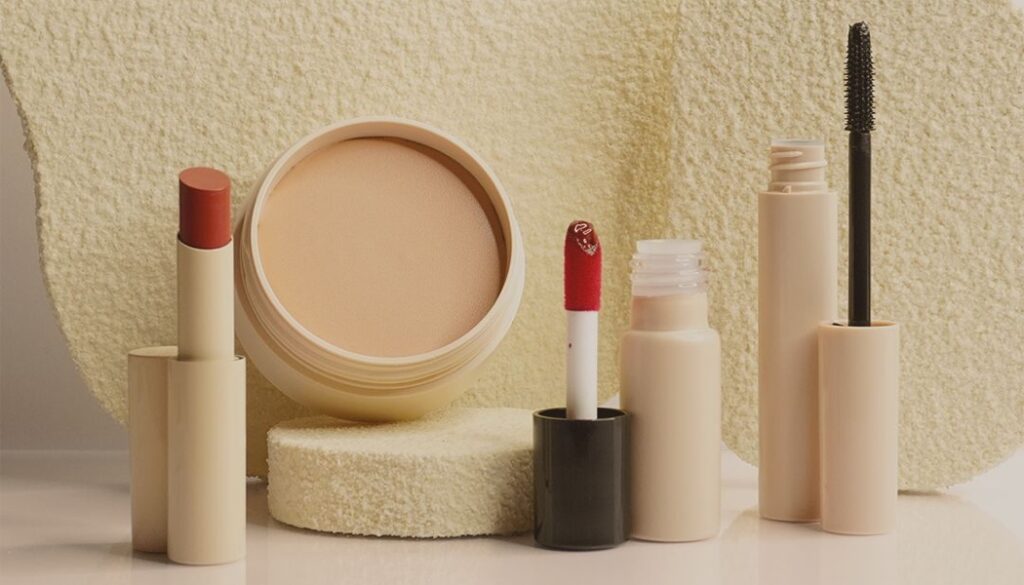 MPlus Cosmetics dévoile « Essence Nude », une nouvelle collection de produits cosmétiques aux couleurs hybrides