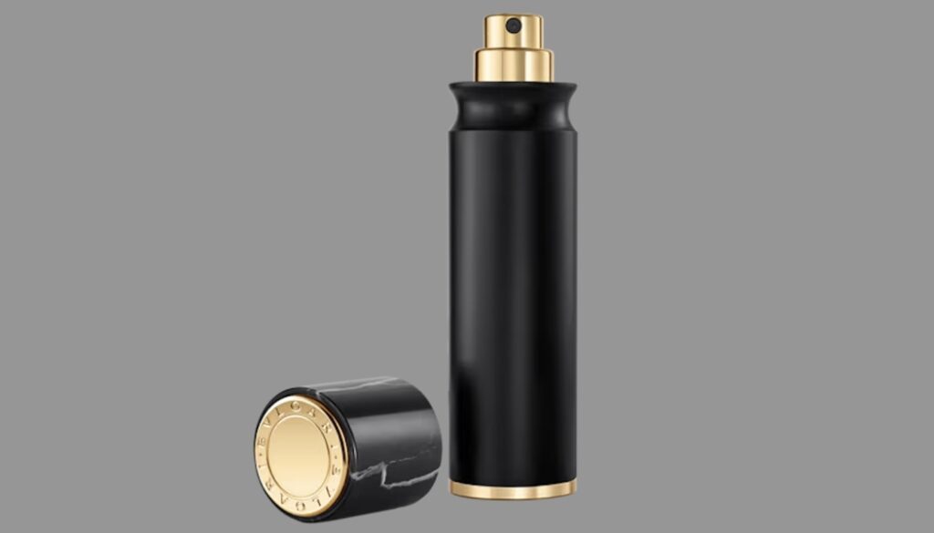 Aptar Beauty crée un spray de voyage rechargeable pour Bvlgari